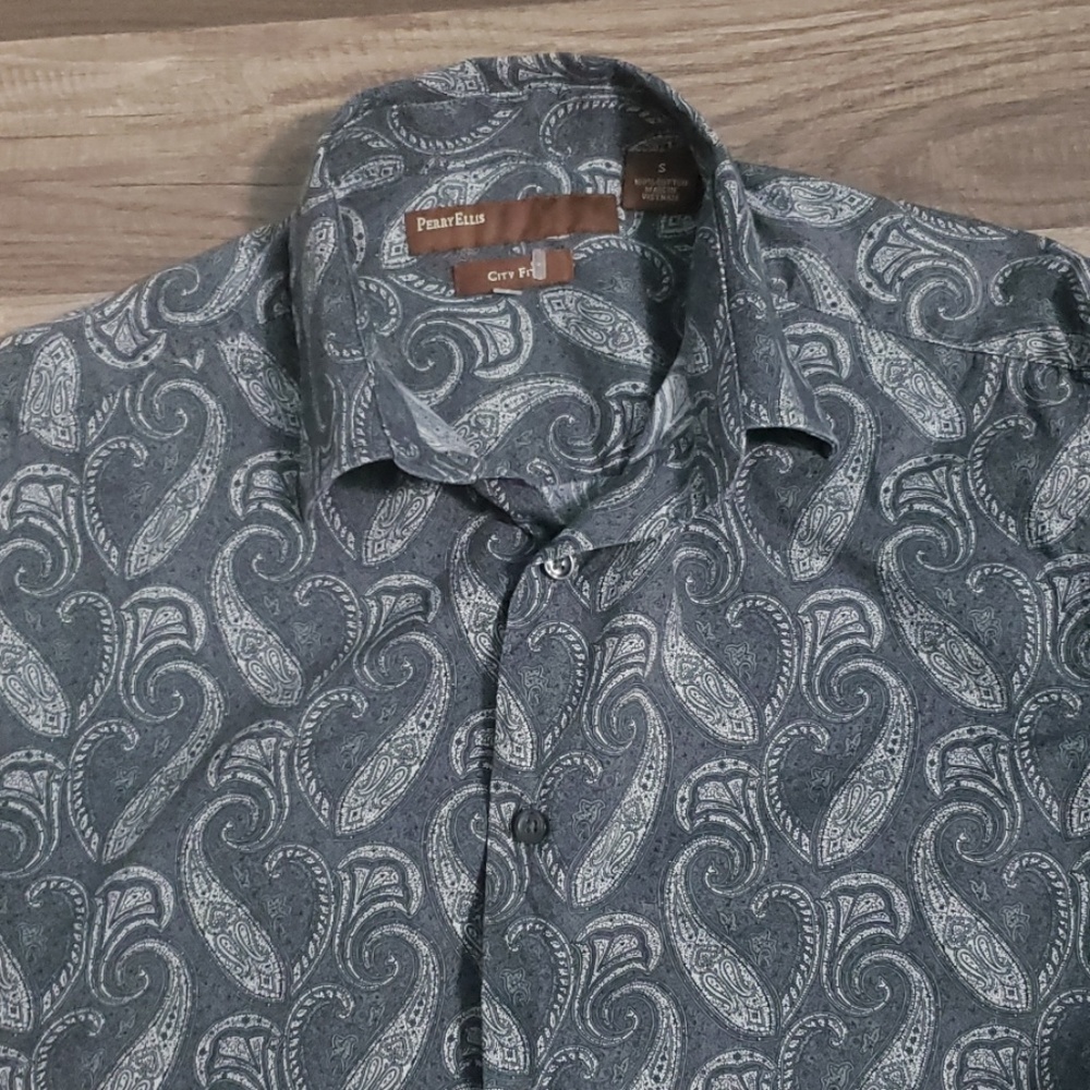 El Chapo Mens long sleeve design perry Ellis
